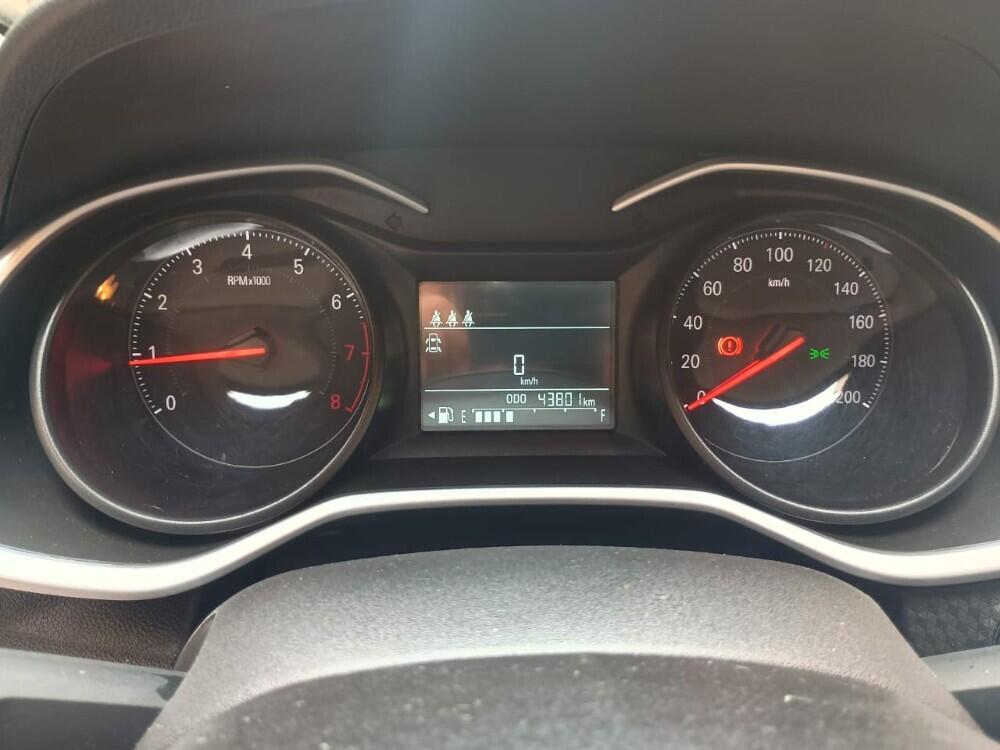 Chevrolet Onix Hatch
