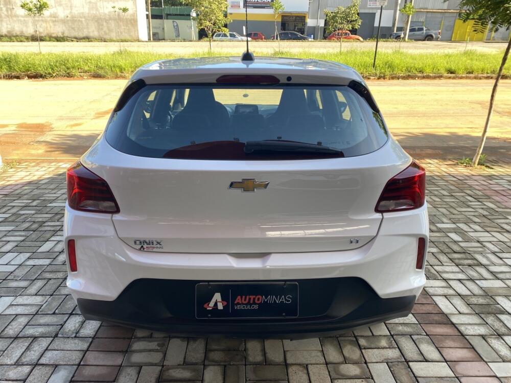 Chevrolet Onix Hatch