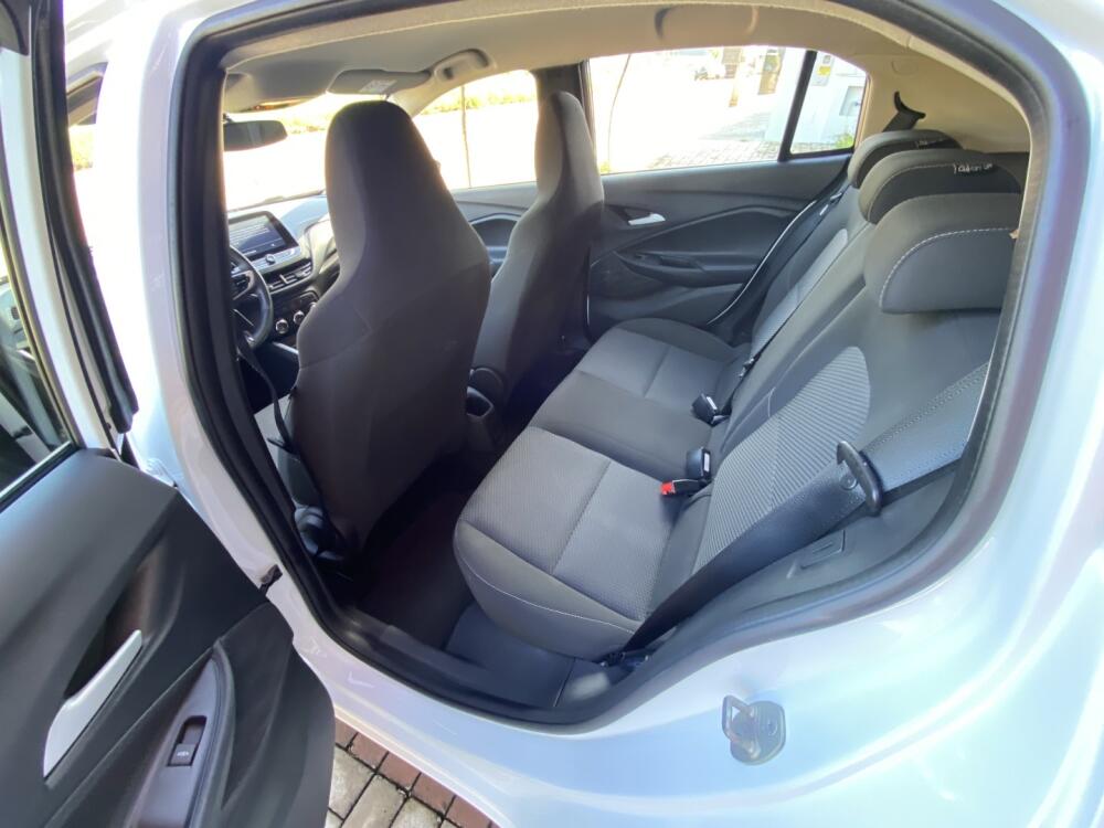 Chevrolet Onix Hatch