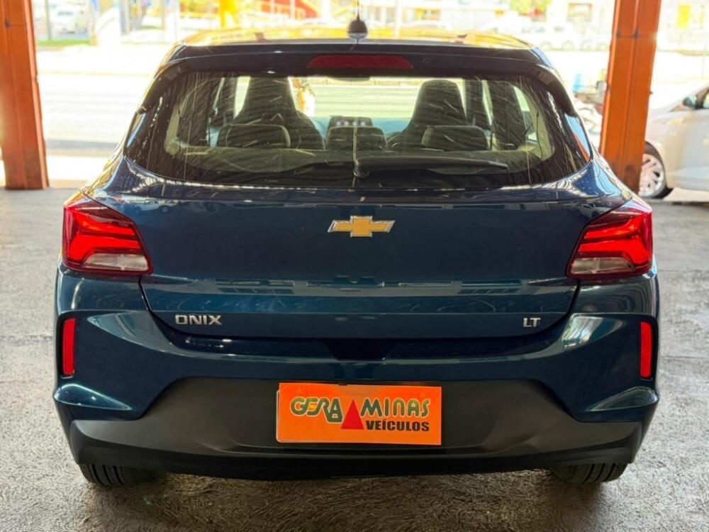 Chevrolet Onix Hatch