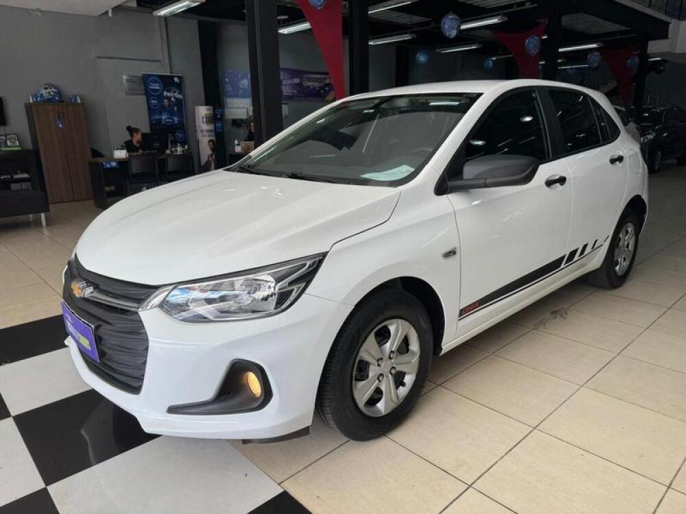 Chevrolet Onix Hatch