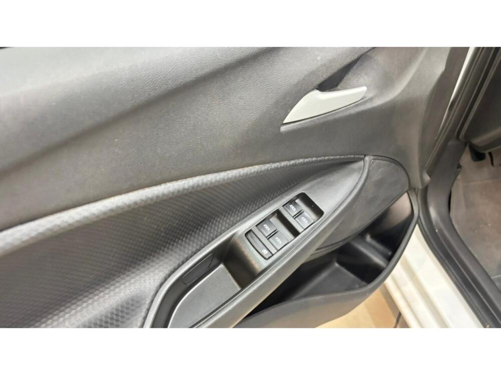 Chevrolet Onix Hatch