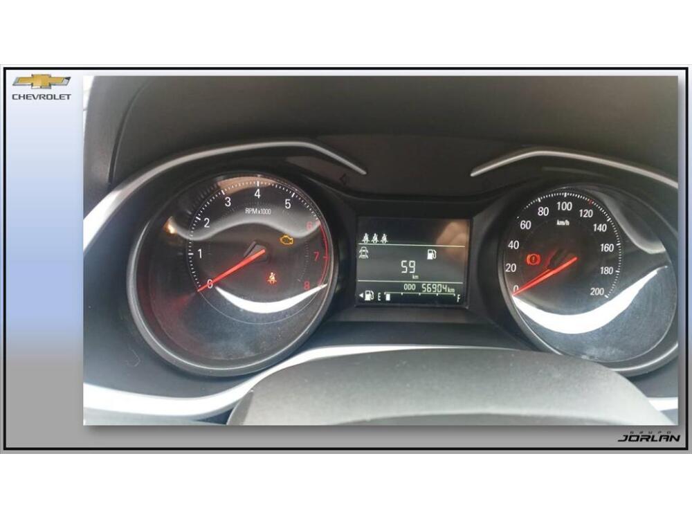 Chevrolet Onix Hatch