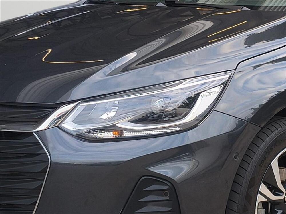 Chevrolet Onix Hatch