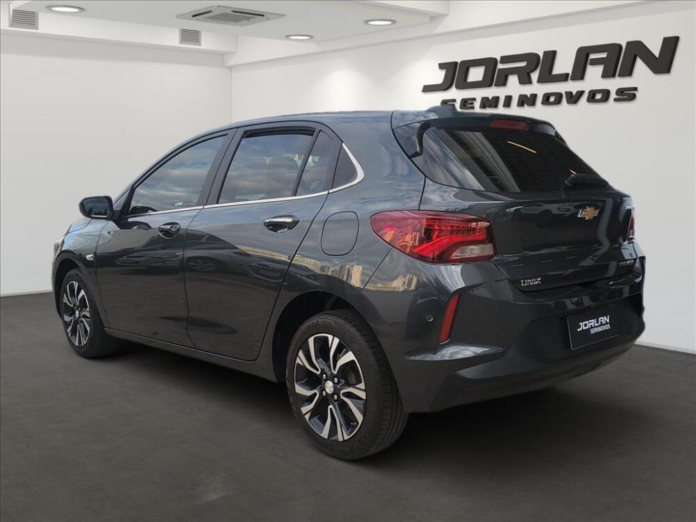 Chevrolet Onix Hatch