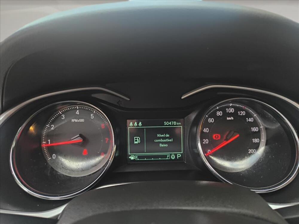 Chevrolet Onix Hatch