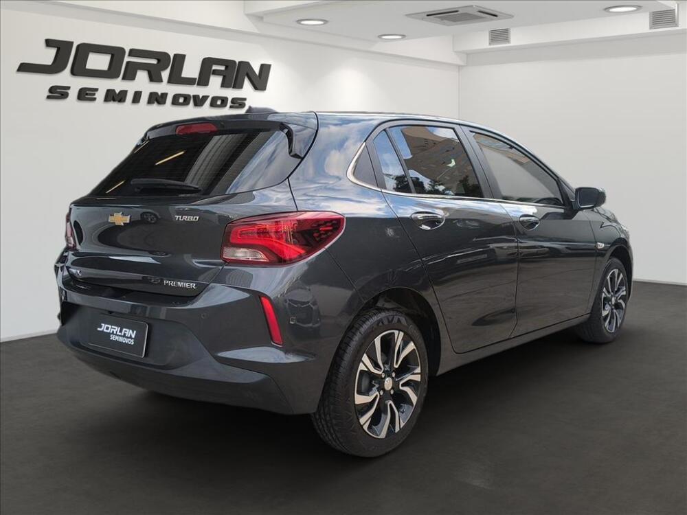 Chevrolet Onix Hatch