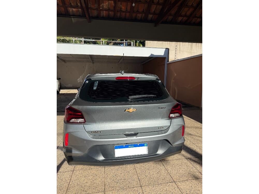 Chevrolet Onix Hatch