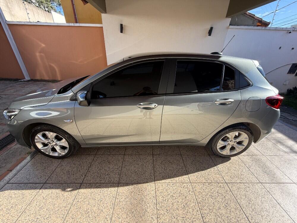 Chevrolet Onix Hatch