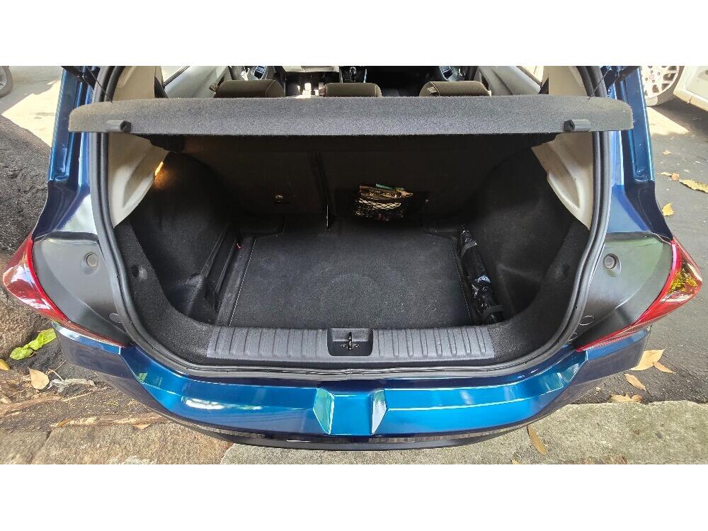 Chevrolet Onix Hatch