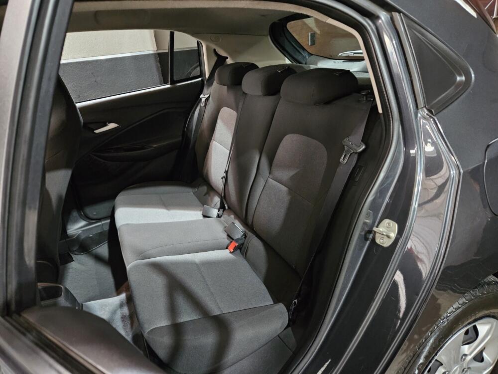 Chevrolet Onix Hatch