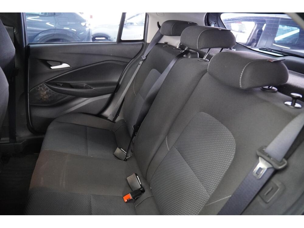 Chevrolet Onix Hatch