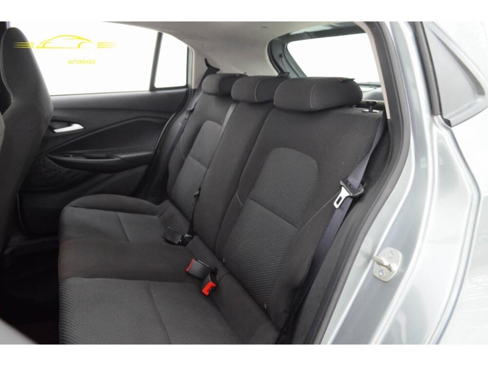 Chevrolet Onix Hatch