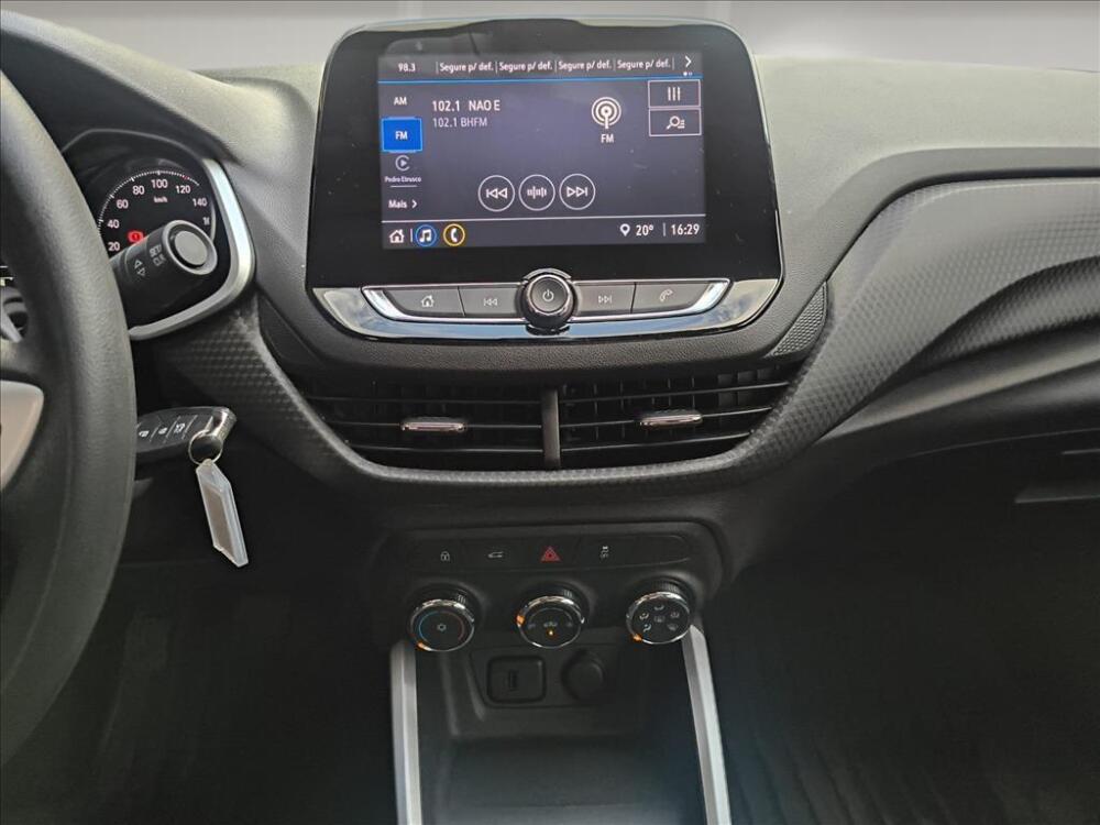 Chevrolet Onix Hatch