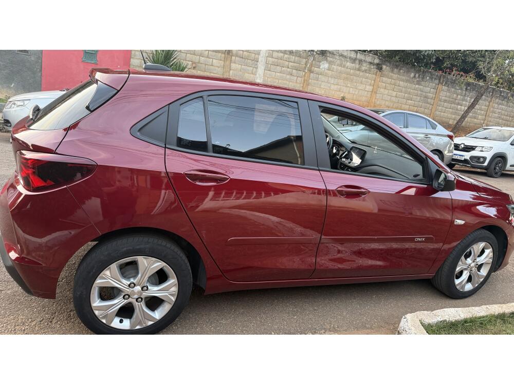 Chevrolet Onix Hatch