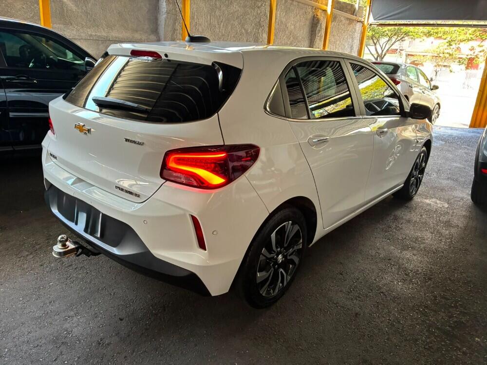Chevrolet Onix Hatch