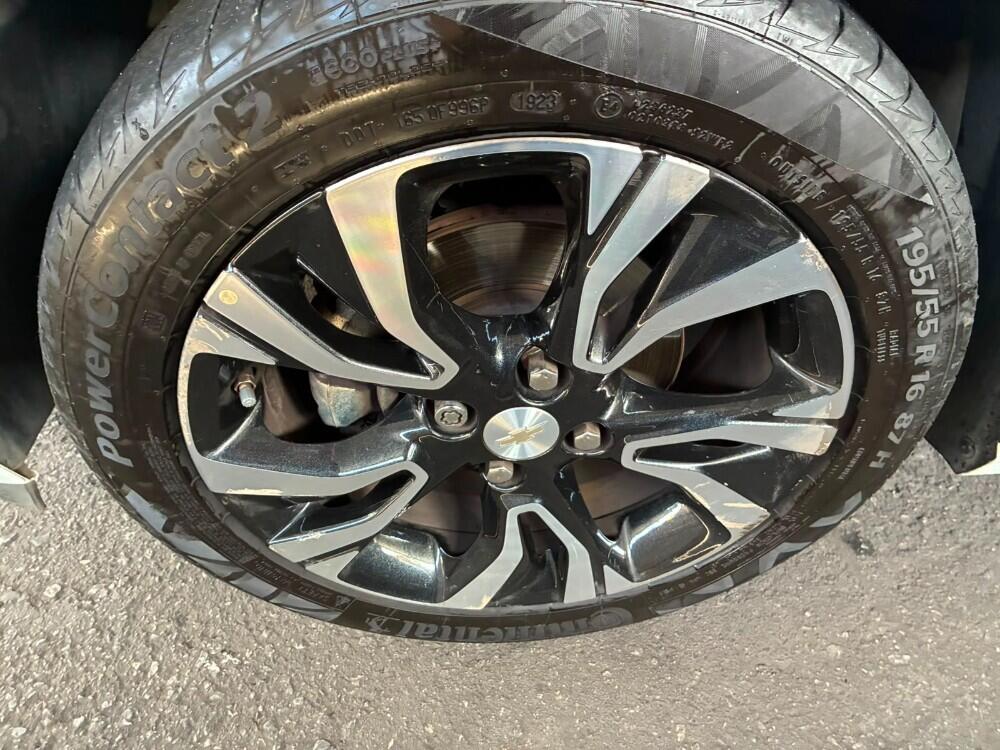 Chevrolet Onix Hatch