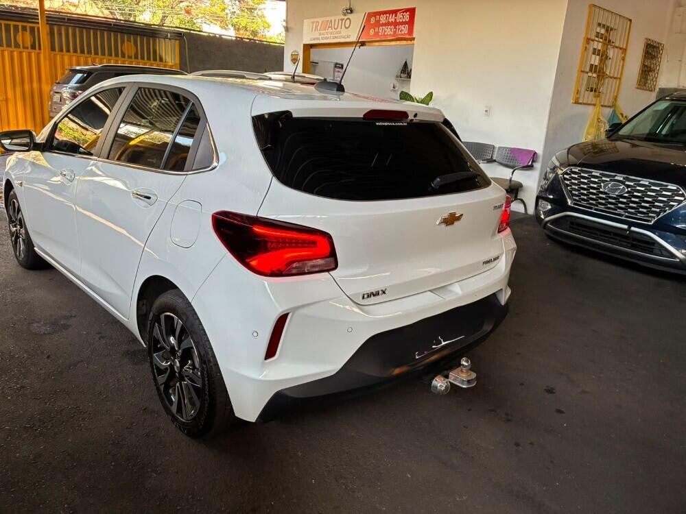 Chevrolet Onix Hatch