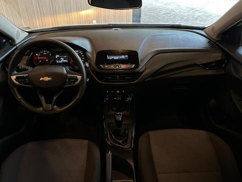 Chevrolet Onix Hatch