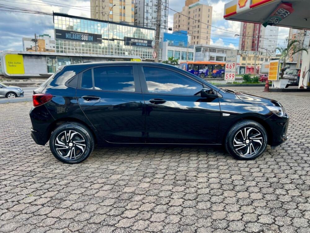 Chevrolet Onix Hatch
