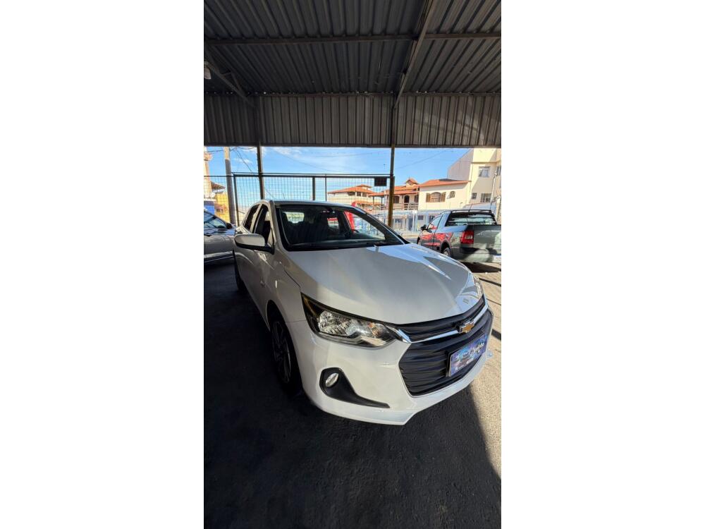 Chevrolet Onix Hatch