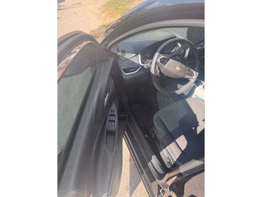 Chevrolet Onix Hatch
