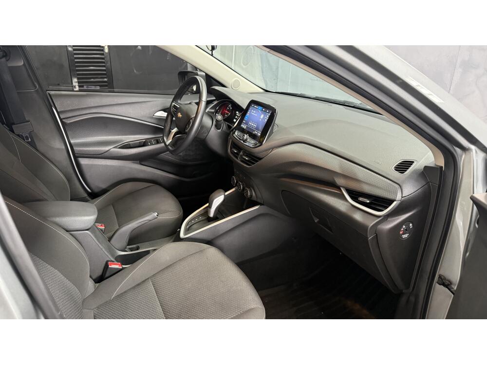 Chevrolet Onix Hatch
