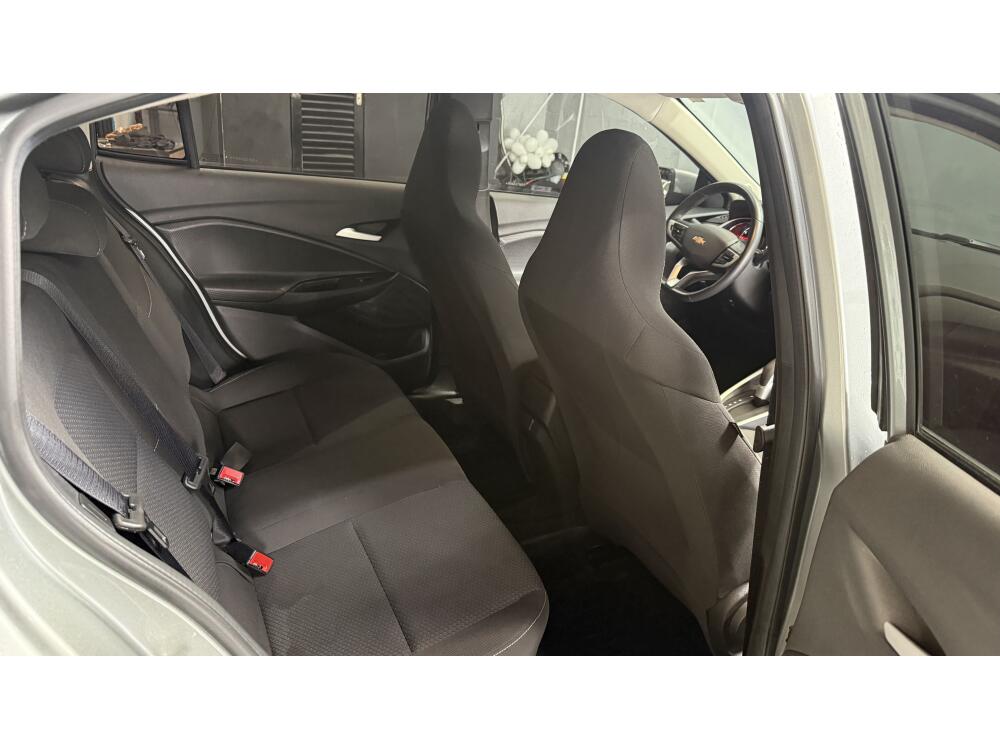 Chevrolet Onix Hatch