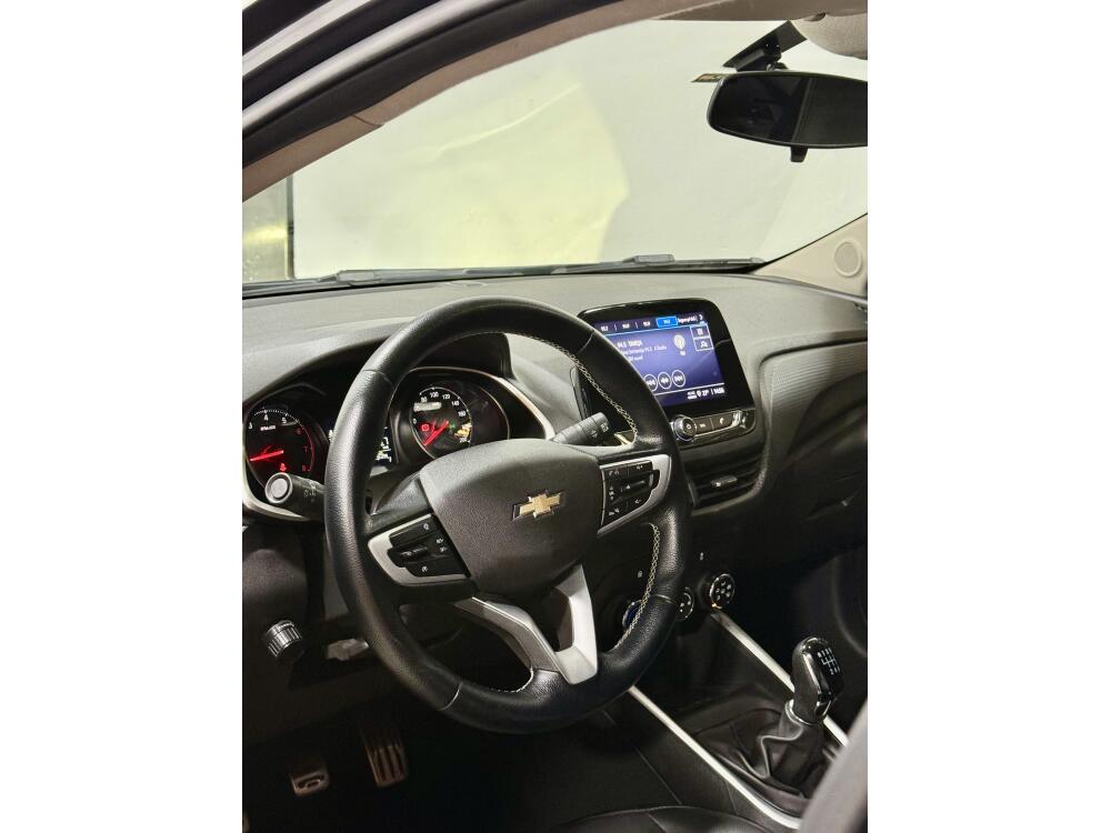 Chevrolet Onix Hatch