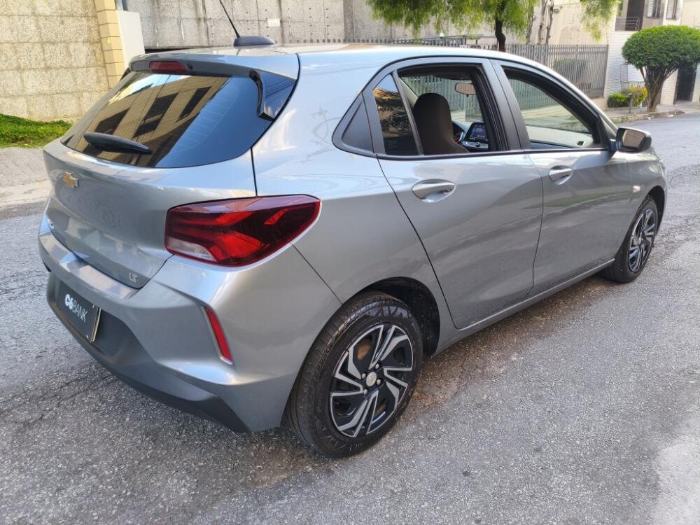 Chevrolet Onix Hatch