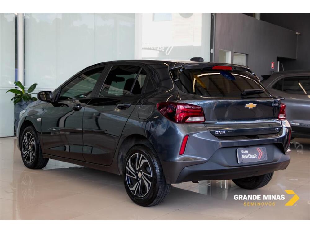 Chevrolet Onix Hatch