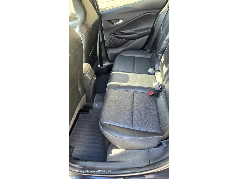 Chevrolet Onix Hatch