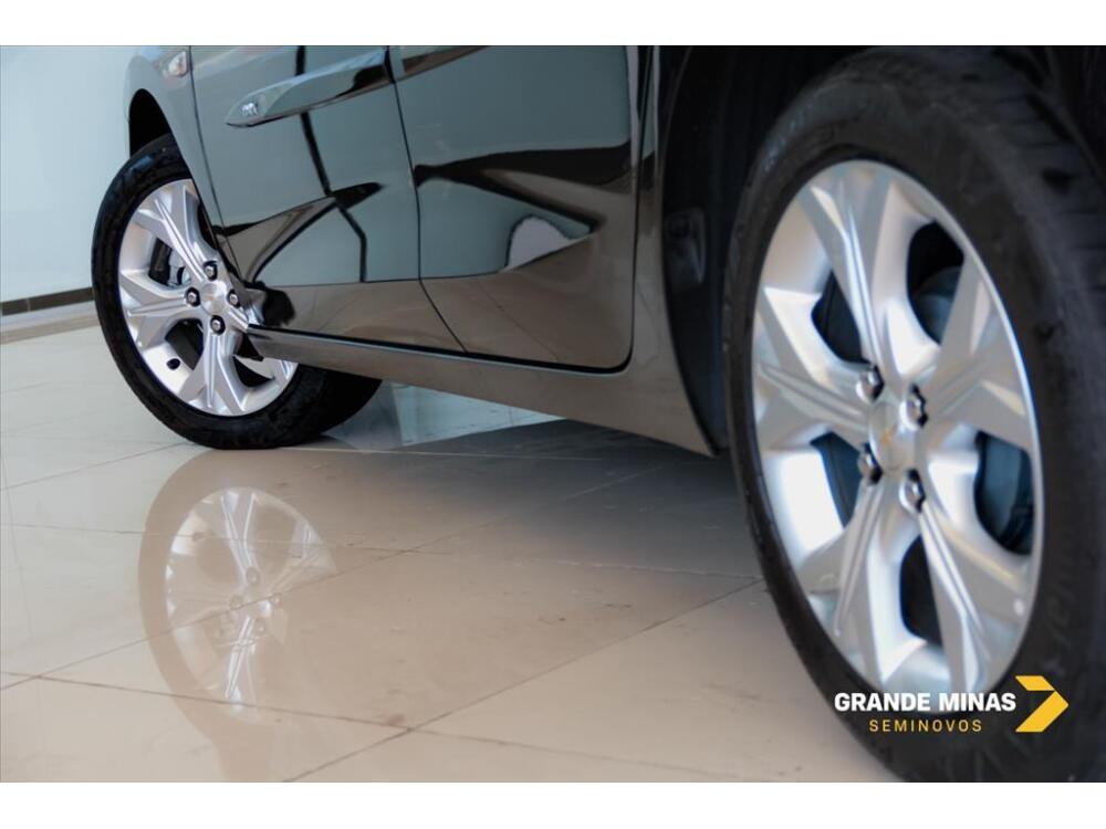 Chevrolet Onix Hatch