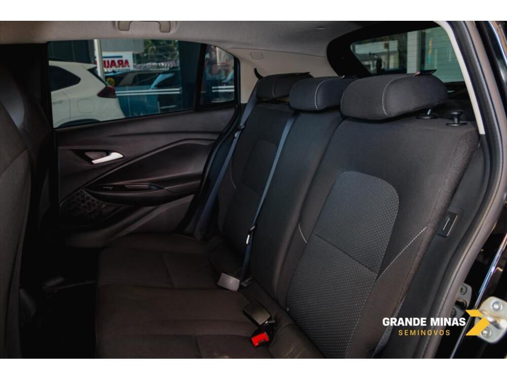 Chevrolet Onix Hatch