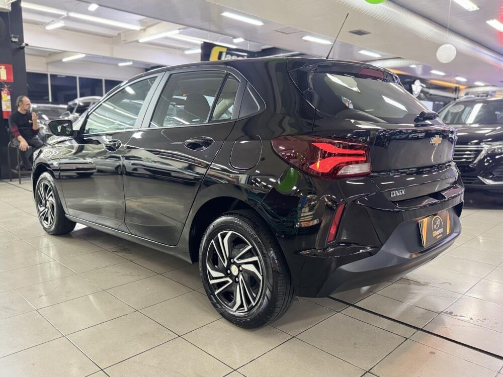 Chevrolet Onix Hatch