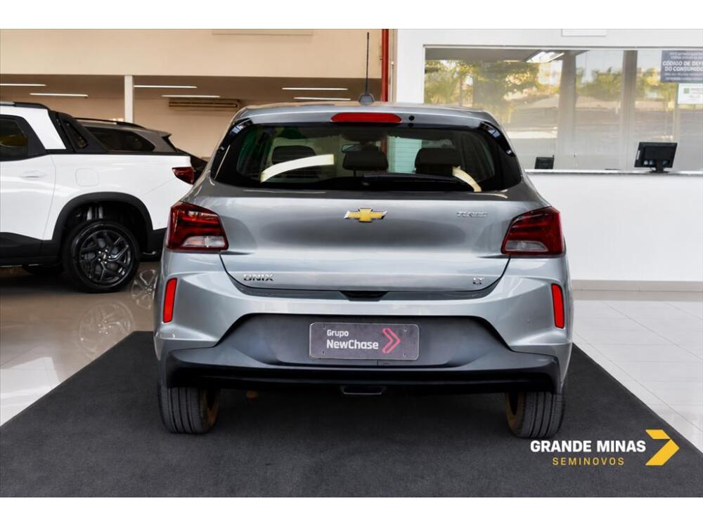 Chevrolet Onix Hatch
