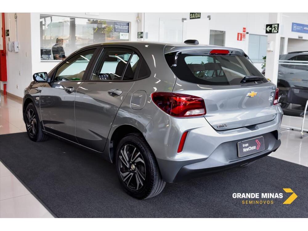 Chevrolet Onix Hatch