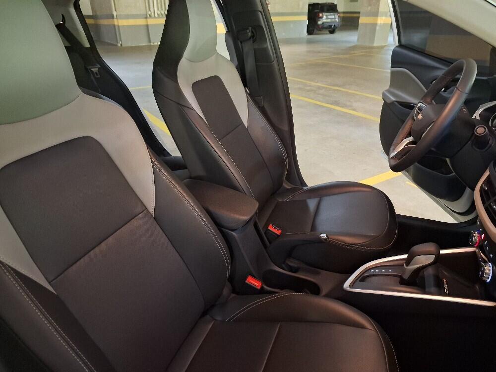 Chevrolet Onix Hatch