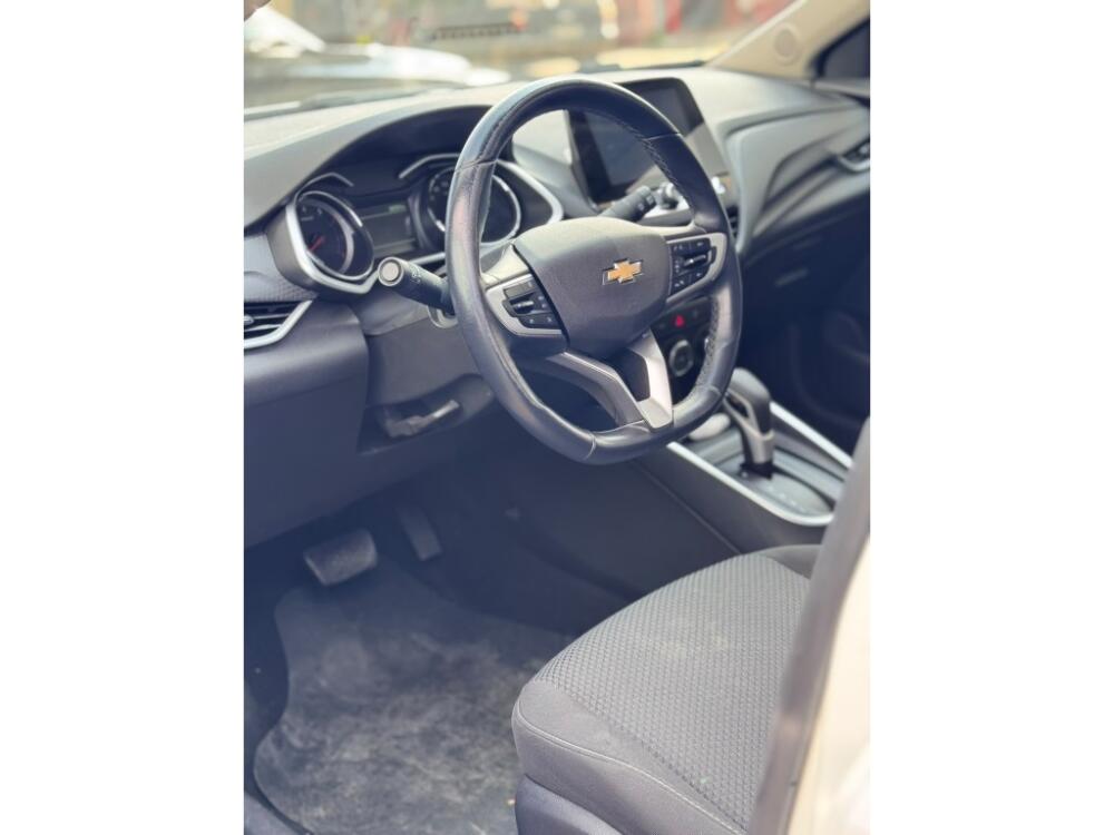 Chevrolet Onix Hatch