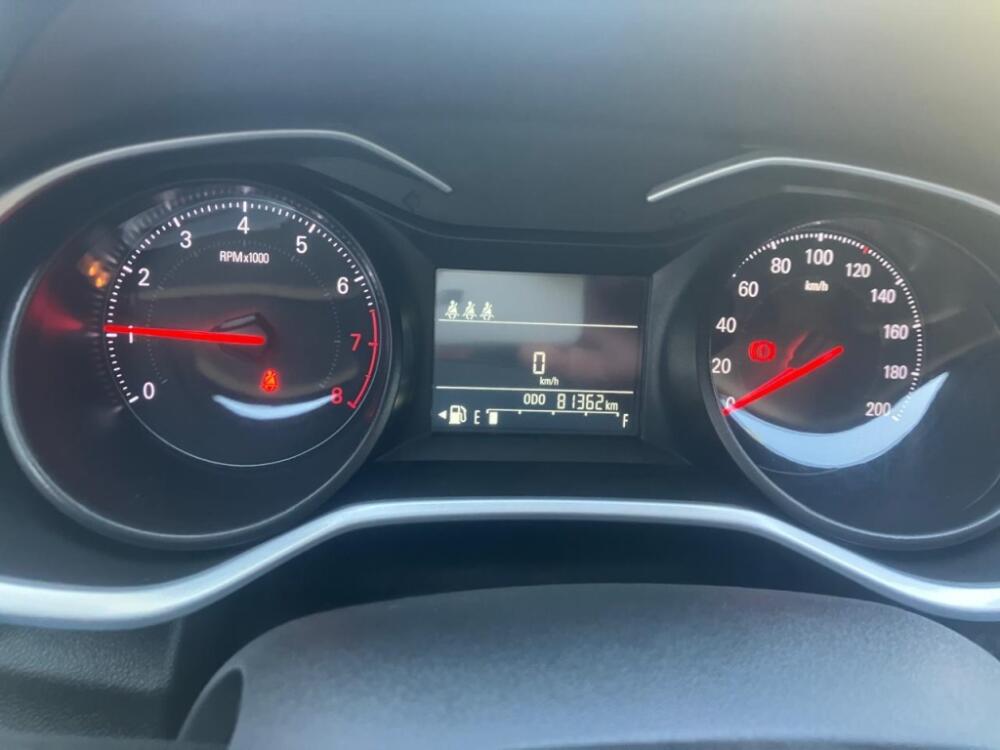 Chevrolet Onix Hatch