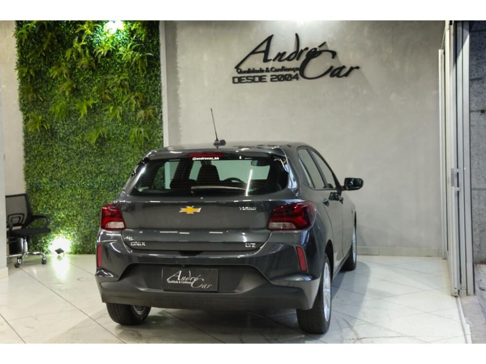 Chevrolet Onix Hatch