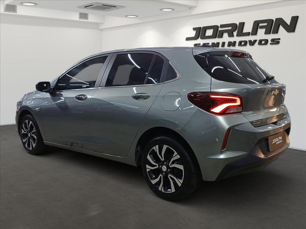 Chevrolet Onix Hatch