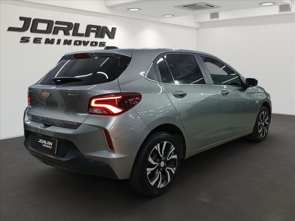 Chevrolet Onix Hatch