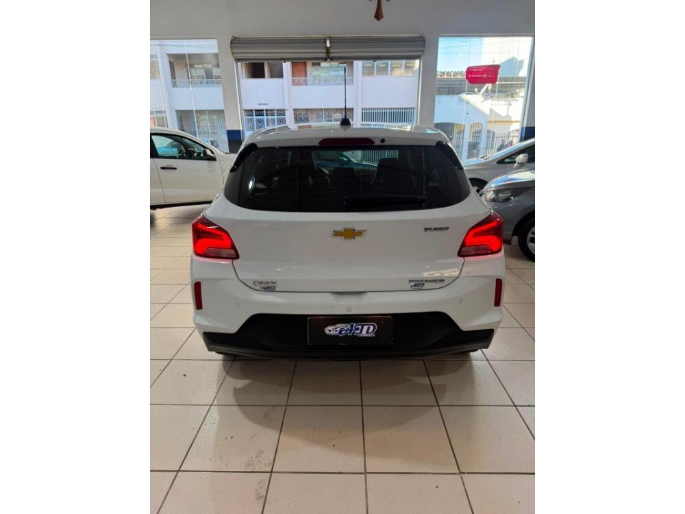 Chevrolet Onix Hatch