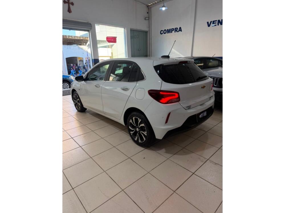 Chevrolet Onix Hatch