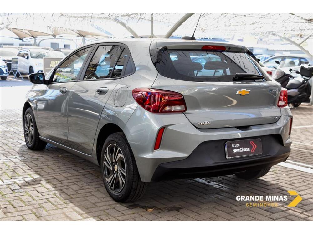 Chevrolet Onix Hatch