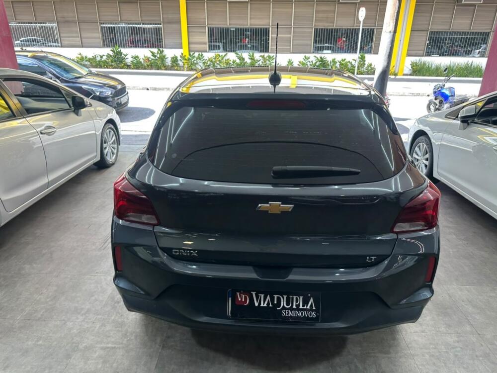 Chevrolet Onix Hatch