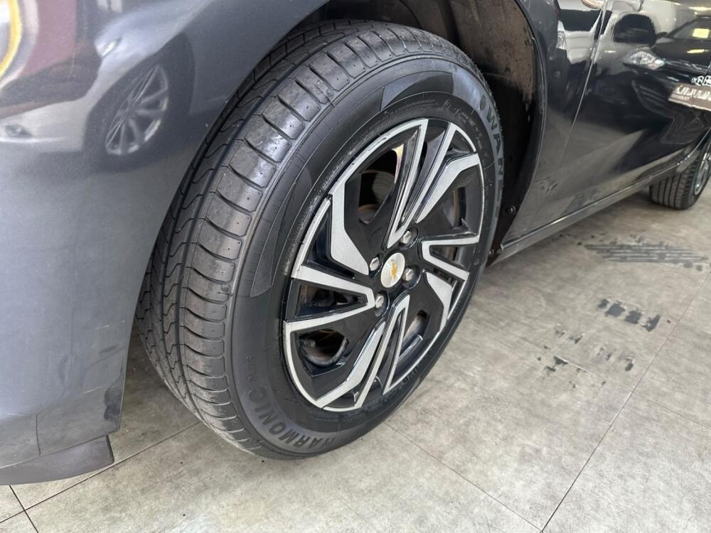 Chevrolet Onix Hatch