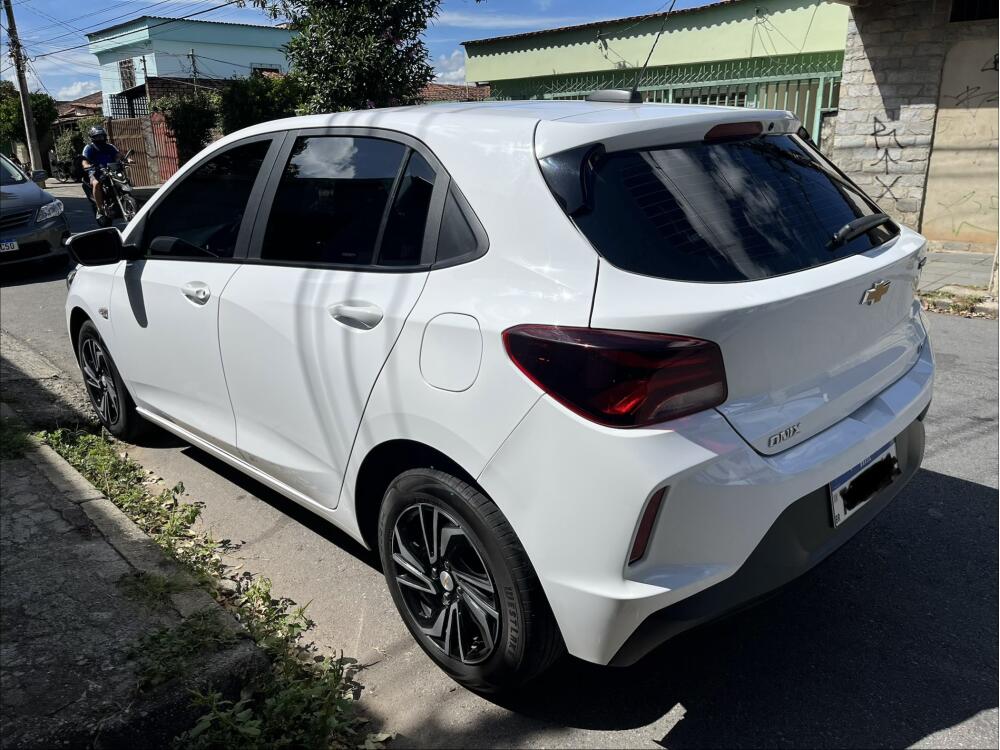 Chevrolet Onix Hatch
