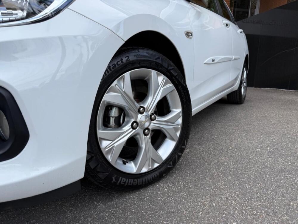 Chevrolet Onix Hatch